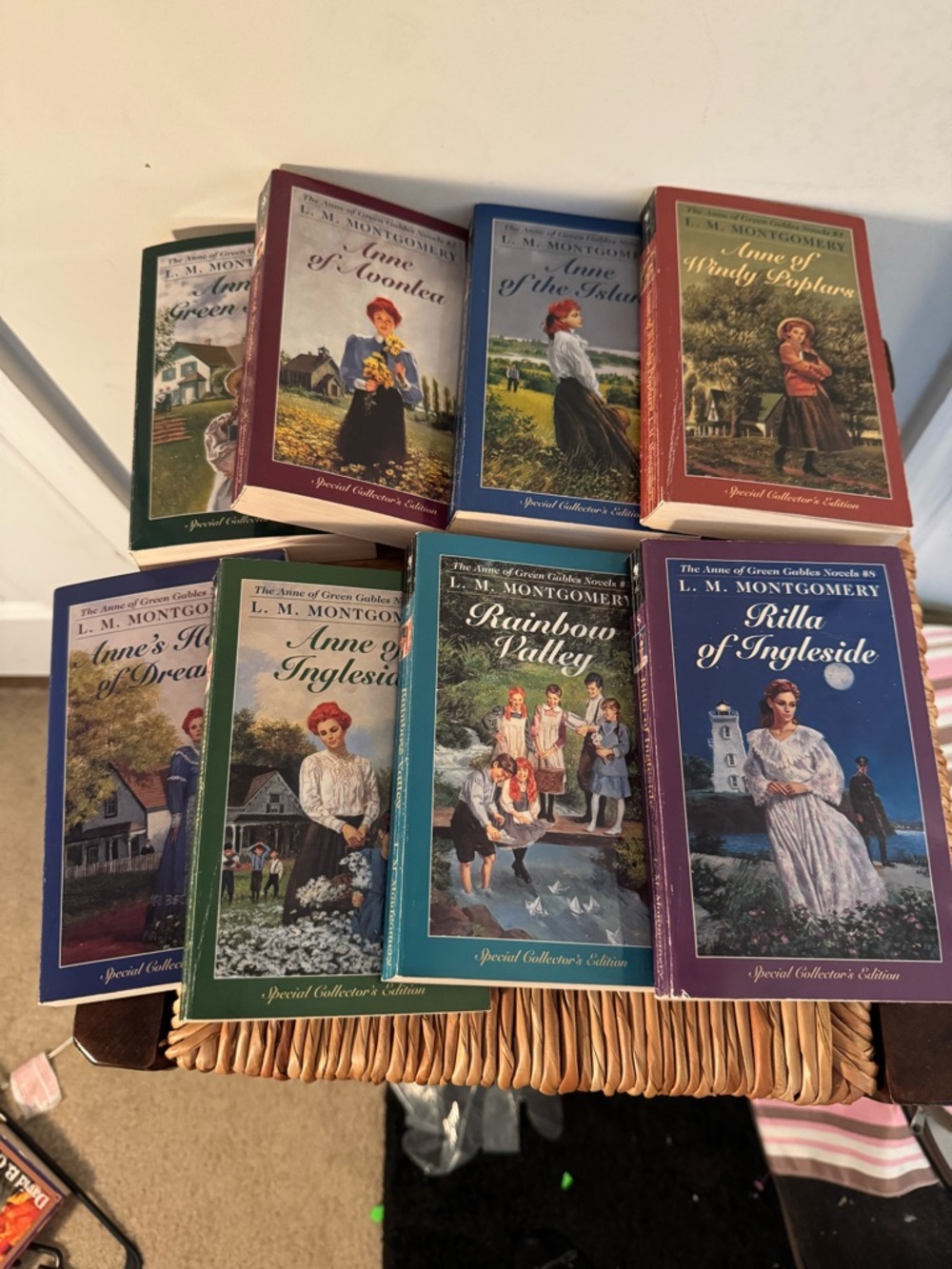 L.M. Montgomery Anne of Green Gables Special Collector's Edition Set(used)